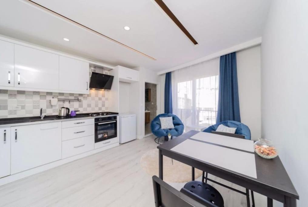 Cozy King Bedroom Dw Apt Kisla1 Daire